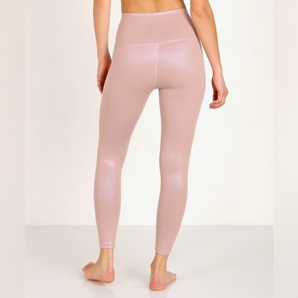 Beyond Yoga Pearlized High Waisted Midi Legging - Picture 3 of 5